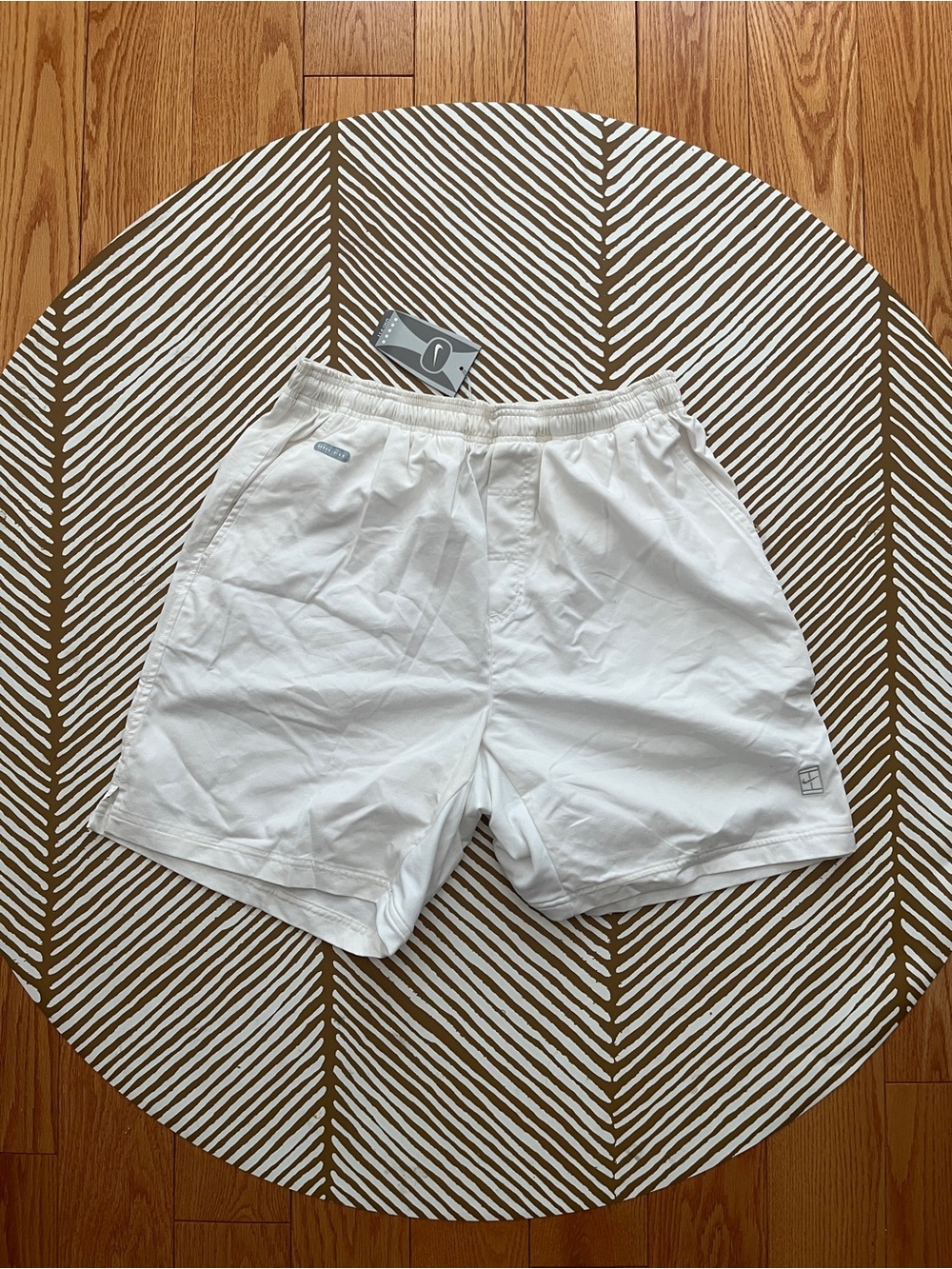 Nike Challenge Court Vintage White Dri-Fit Tennis Shorts NWT (XL)